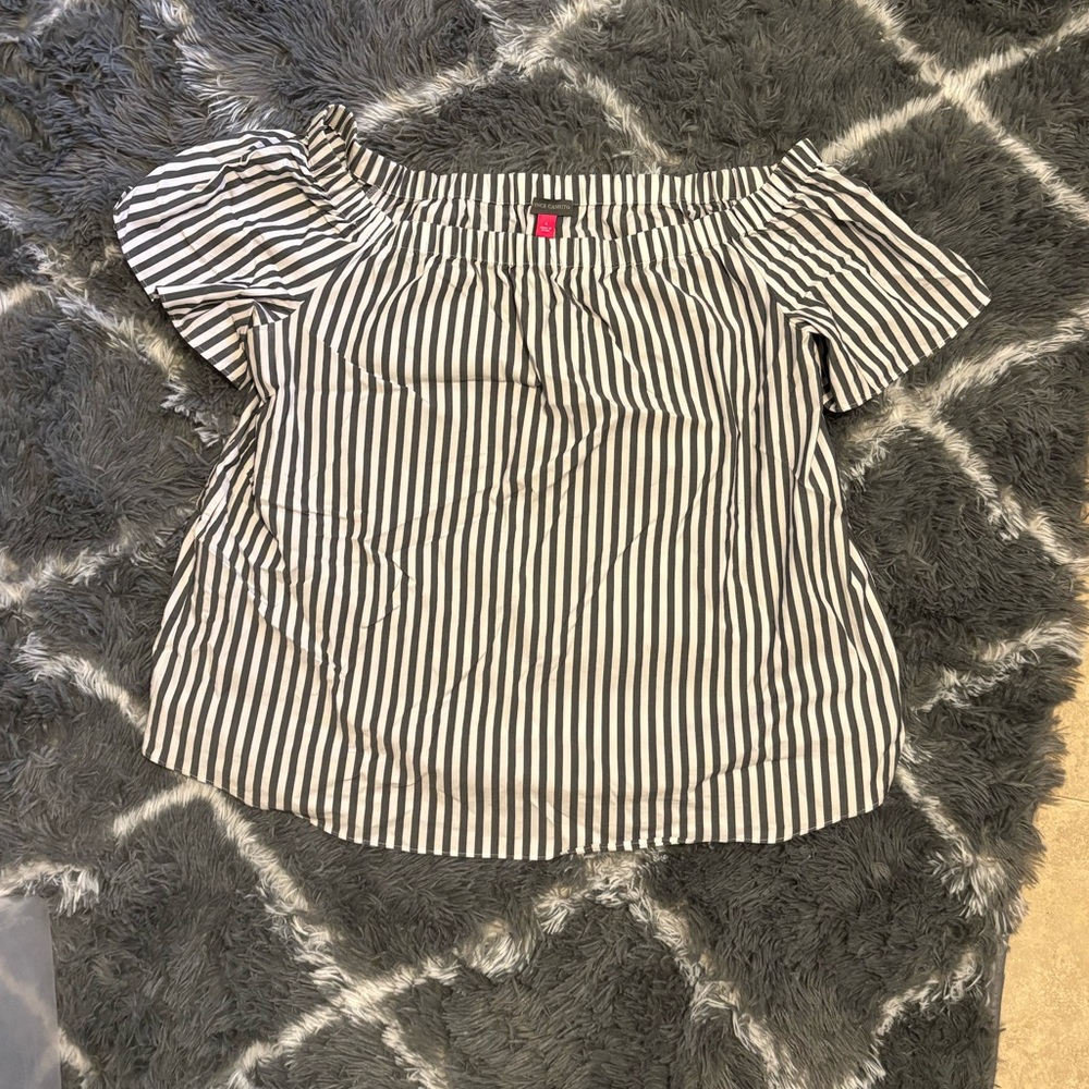 Vince Camuto off-shoulder top
